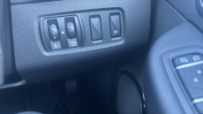 Renault Clio 0.9 TCE 90 Iconic 5dr Petrol Hatchback